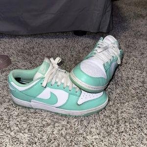 Dunk Low “Clear Jade” women’s 11 men’s 9.5